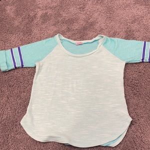 Splendid Girls size 10 tee shirt